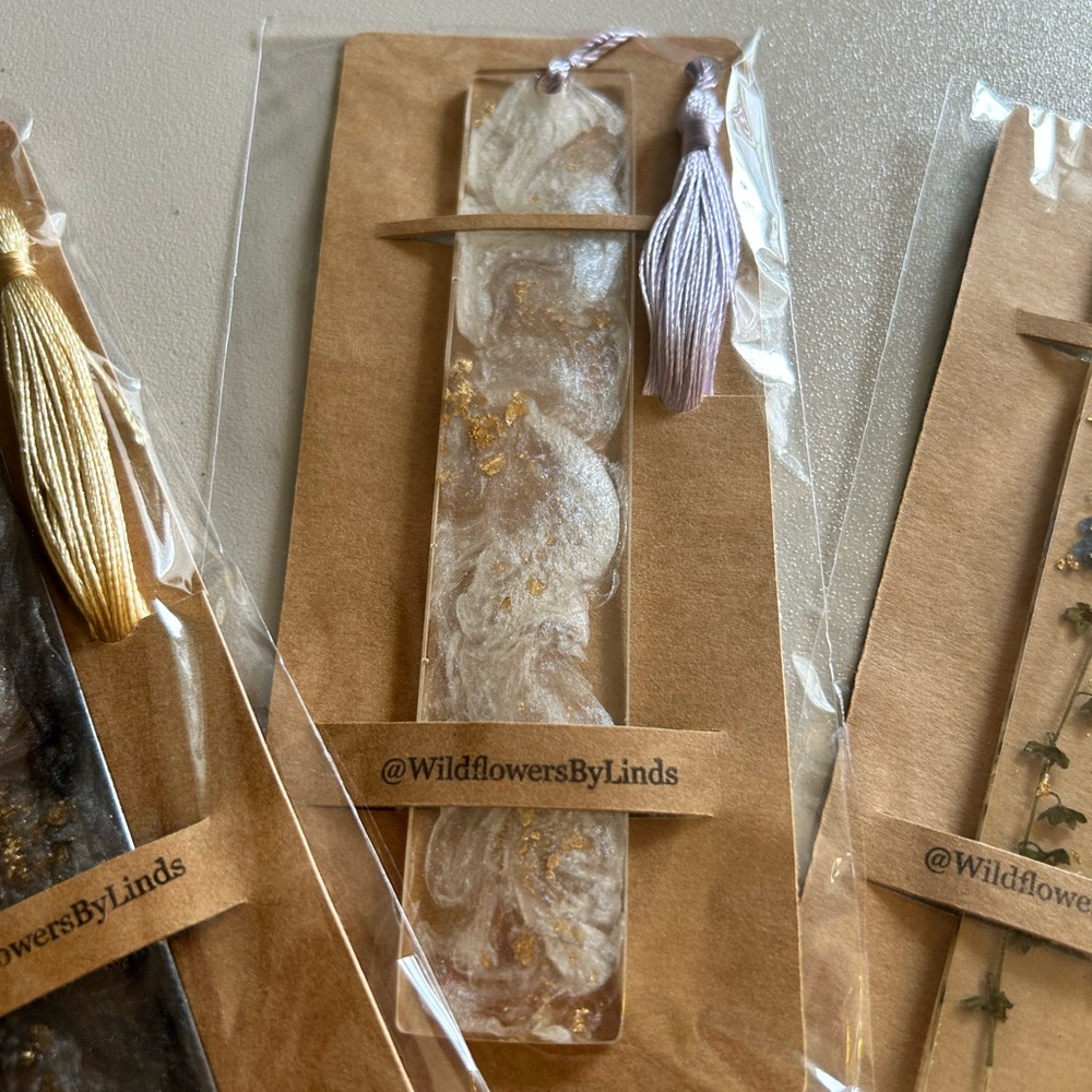 Handcrafted Resin Bookmark Set - Picture 5 of 9